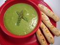 Lasooni Hara Soup (Spinach soup with a garlic flavor)