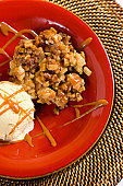 Heart Warming, Apple-Cinnamon Crumble